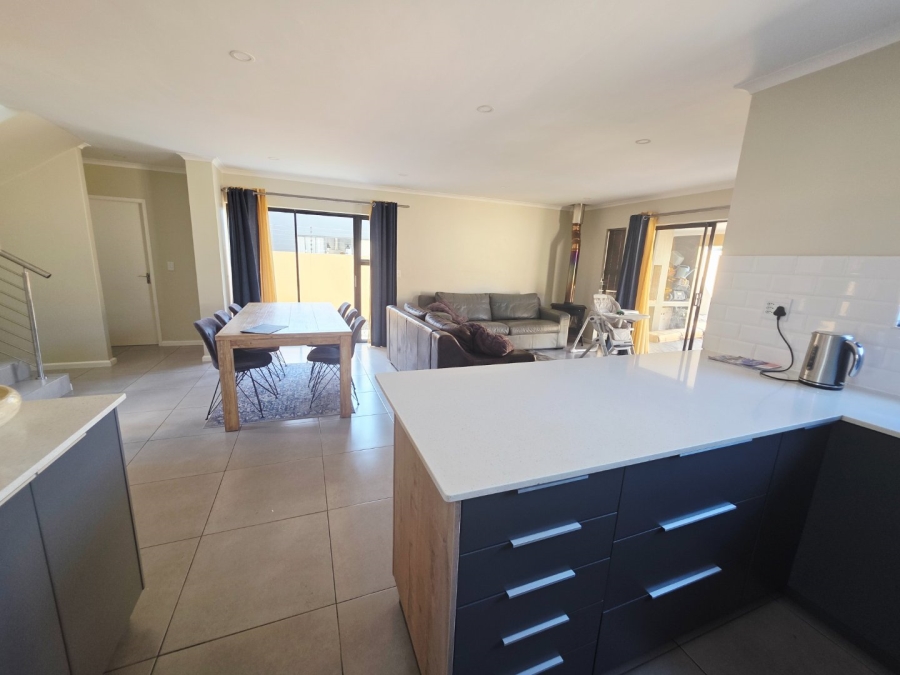 5 Bedroom Property for Sale in Sandown Western Cape